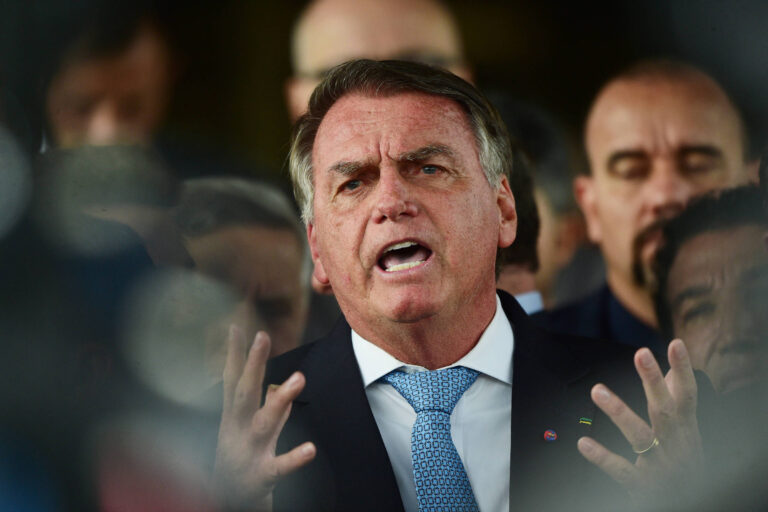 Opinião - Elio Gaspari: Bolsonaro réu trouxe de volta o estilo do cercadinho