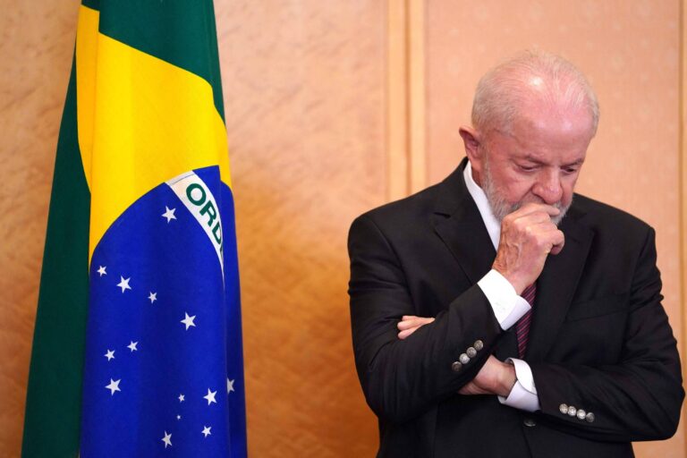 Quaest: Avaliação negativa do governo Lula sobe para 41%, e positiva cai para 27%, a pior da série