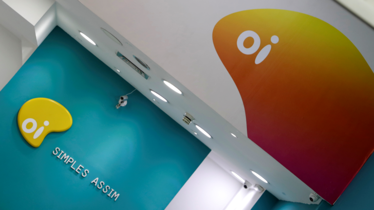 Oi retira redes de cobre de telefonia, que serão vendidas como sucata | CNN Brasil