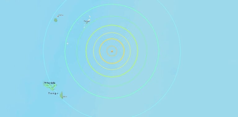 Terremoto de magnitude 7 atinge ilhas de Tonga e gera alerta de tsunami | CNN Brasil