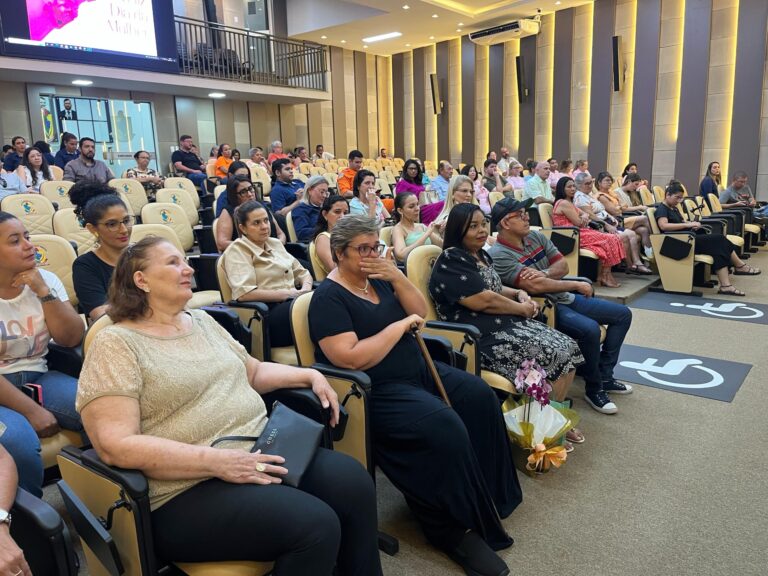 Câmara de Rio Brilhante Celebra Mulheres Extraordinárias em Sessão Solene Emocionante | Câmara Municipal de Rio Brilhante Câmara Municipal de Rio Brilhante