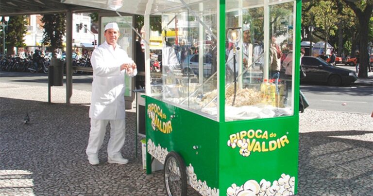 Pipoqueiro Valdir se apresenta em Chapadão do Sul e Costa Rica