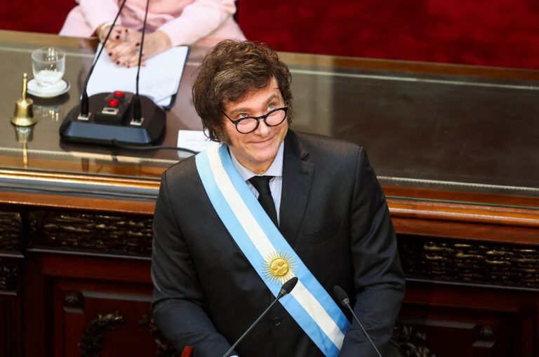 Empréstimo de US$ 20 bilhões: Argentina pede a FMI que primeira parcela seja de mais de 40% do total