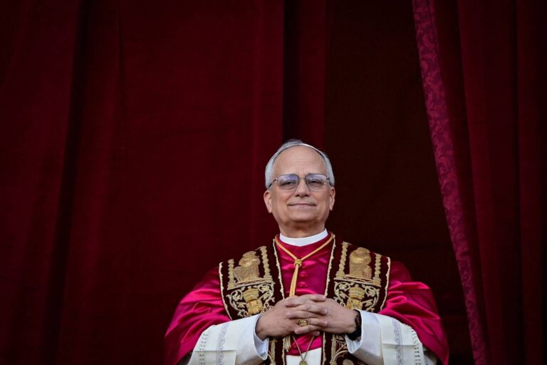 Declarações públicas do papa Leão 14 não citam nem Lula nem Bolsonaro; posts foram criados com IA