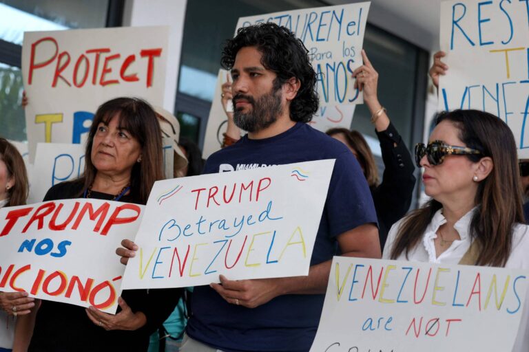 Suprema Corte dos EUA autoriza Trump a suspender proteção migratória para 350 mil venezuelanos