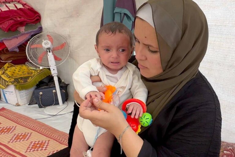 A bebê de Gaza enviada de volta à zona de guerra após cirurgia no coração