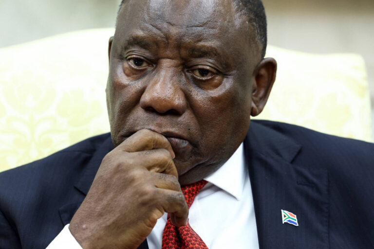 Quem é Cyril Ramaphosa, o presidente da África do Sul encurralado por Trump