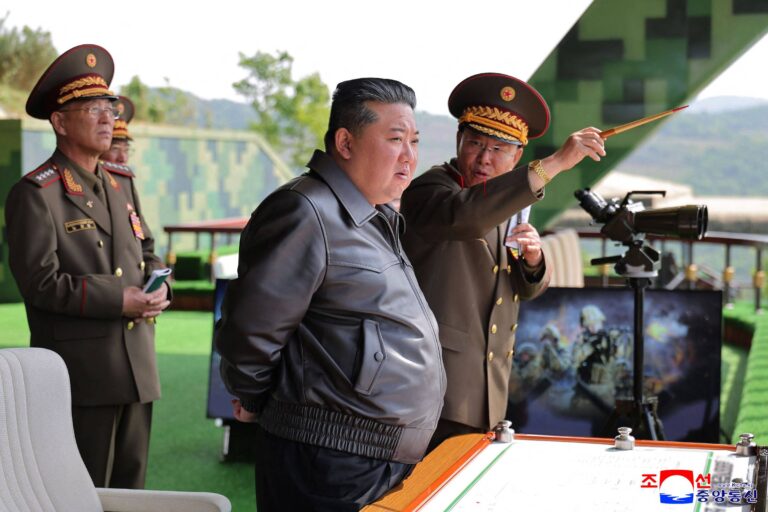 Falha em lançamento de navio de guerra da Coreia do Norte irrita Kim Jong-un